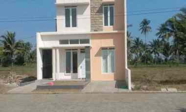 rumah 2 lantai bayar sekarang minggu depan ditempati