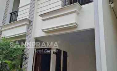 Rumah 2 Lantai Ciganjur di dalam Cluster -fry