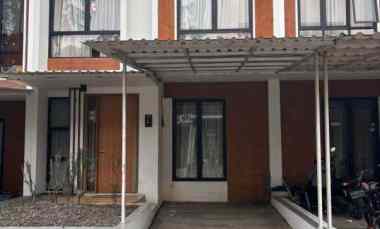 rumah 2 lantai dalam cluster dekat ui margonda depok