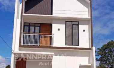 rumah 2 lantai dekat bsd city dekat ke tol dan stasiun