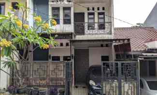 rumah 2 lantai di beji dekat akses tol