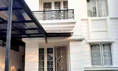 rumah 2 lantai di delatinos bsd tangsel