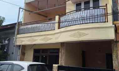 gambar rumah 2 lantai di pedurungan semarang timur