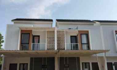 rumah 2 lantai di serpong