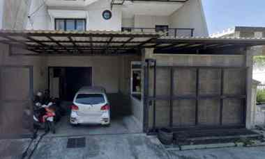 rumah 2 lantai lebak arum row jalan 5 meter