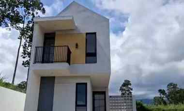 rumah 2 lantai lokasi ngenep karangploso malang