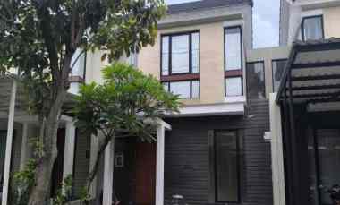 rumah 2 lantai northwest lake citraland surabaya barat