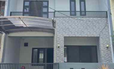 rumah 2 lantai pakuwon city puri asri nego