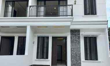 Rumah 2 Lantai Siap Huni