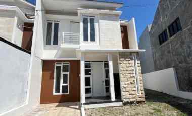 rumah 2 lantai siap huni di kota ponorogo