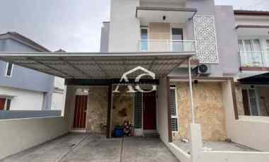 rumah 2 lantai siap huni di permata tasikmadu malang