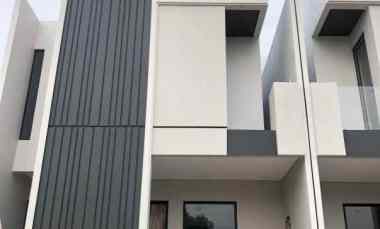 rumah 2 lantai siap huni di sawangan depok