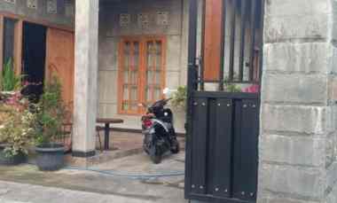 rumah 2 lantai siap huni strategis di sukun malang