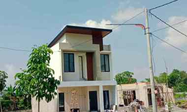 Rumah 2 lantai Syariah Terlaris di Ponorogo