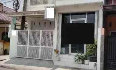 rumah 3 kamar akses mudah di aren jaya bekasi timur