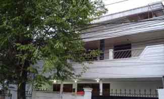 Rumah 3 Lantai Cocok untuk Usaha di Raya Dukuh Kupang