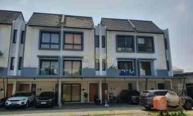 rumah 3 lantai dalam cluster dekat upn veteran jakarta