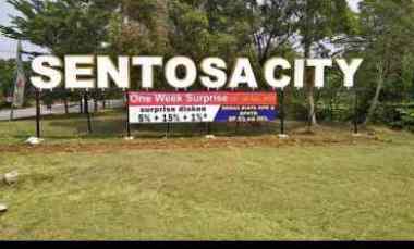 rumah 3lantai di sentosa city