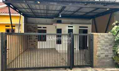 rumah apik terawat dalam cluster di pasir putih depok