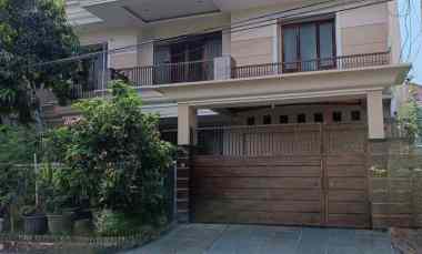 rumah araya 1 galaxy bumi permai strategis bagus