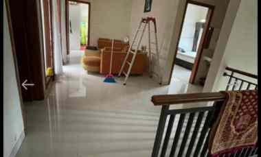 rumah asri dan terawat di lembang bandung