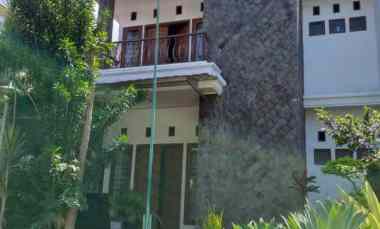 rumah asri di kota pusat kota bandung