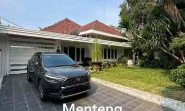 Rumah Asri jl. Ki Mangunsakoro, Menteng Jakarta Pusat