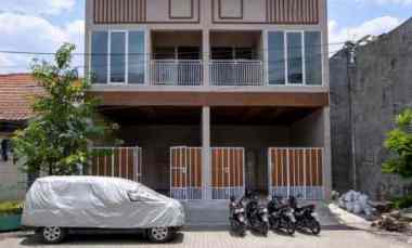 rumah babatan pilang wiyung new minimalis row 2 mobil