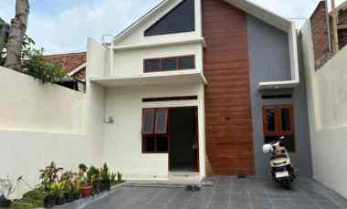 rumah bangunan baru siap huni karanganyar kota