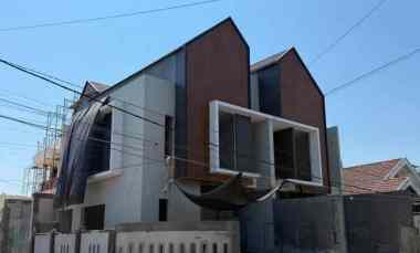 rumah baru 2 lantai dharmahusada indah