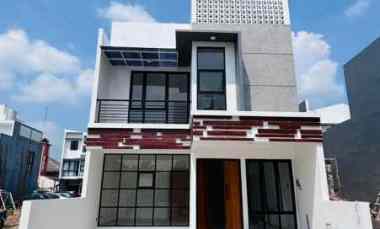 rumah baru 2 lantai di tengah kota jogja