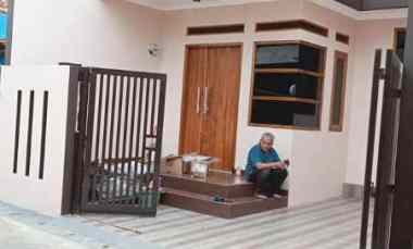 rumah baru 2 lantai siap huni dekat exit toll pasteur