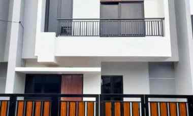 rumah baru 2 lt lokasi strategis jatiasih bekasi