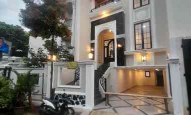 rumah baru 3 lantai area jl timbul jagakarsa jaksel