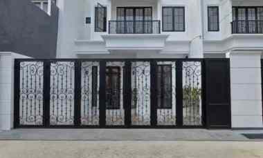 rumah baru classic modern siap huni di pondok bambu