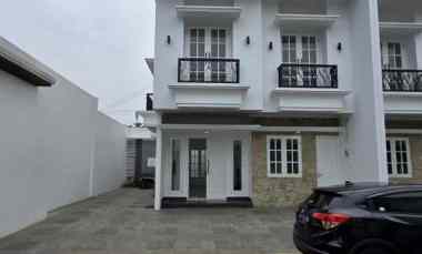 rumah baru dalam cluster di pondok bambu jaktim