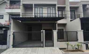 rumah baru dalam komplek di pondok kelapa jaktim