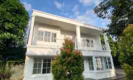 Rumah Baru dalam Town House di Cireunde