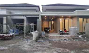 gambar rumah baru desain modern di purwomartani kalasan