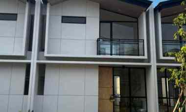 Rumah Baru Gress Minimalis di Cendana Cove Tangerang
