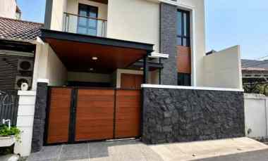 Rumah Baru Kompleks Rawamangun Jakarta Timur 5KT