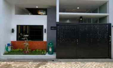 rumah baru minimalis cantik full furnished di sukun