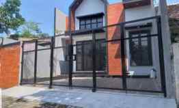 Rumah Baru Ready Desain Modern Manyaran Semarang Barat