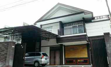 Rumah Cantik Harga Bersahabat dekat Kampus UPI Isola Setiabudi Bandung