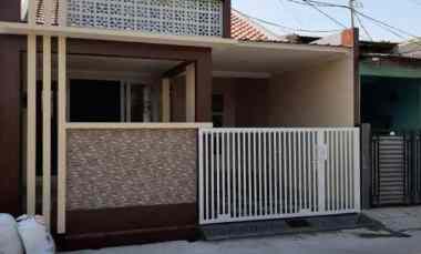 Rumah Dijual di Aren jaya