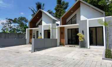 Rumah Baru Scandinavian dekat Kampus UII Yogyakarta