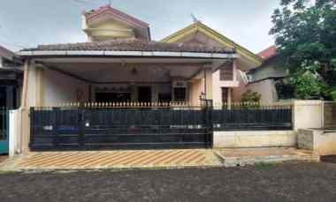 Rumah Keren di Billymoon, Pondok Kelapa