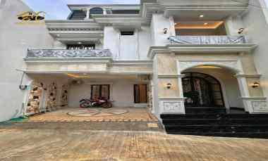 Rumah Baru Siap Huni dekat Ragunan, Jakarta Selatan