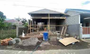 rumah baru siap huni dekat rs at turots seyegan sleman