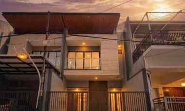Rumah Baru Siap Huni di Mulyosari, Lokasi tidak Blusuk